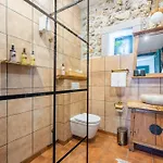 Villa Cocoon - Vacation With Heated Pool & Garden Bribir (Primorje-Gorski Kotar)