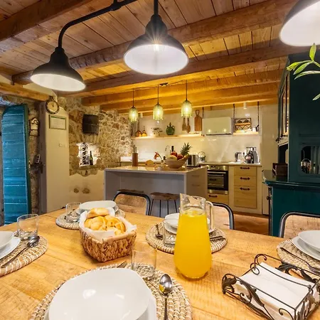 Cocoon - Vacation With Heated Pool & Garden * Bribir (Primorje-Gorski Kotar)