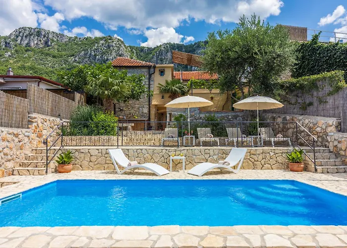 Cocoon - Vacation With Heated Pool & Garden Vilă Bribir (Primorje-Gorski Kotar)