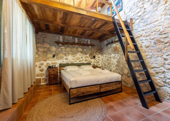 וילה Cocoon - Vacation With Heated Pool & Garden בריביר