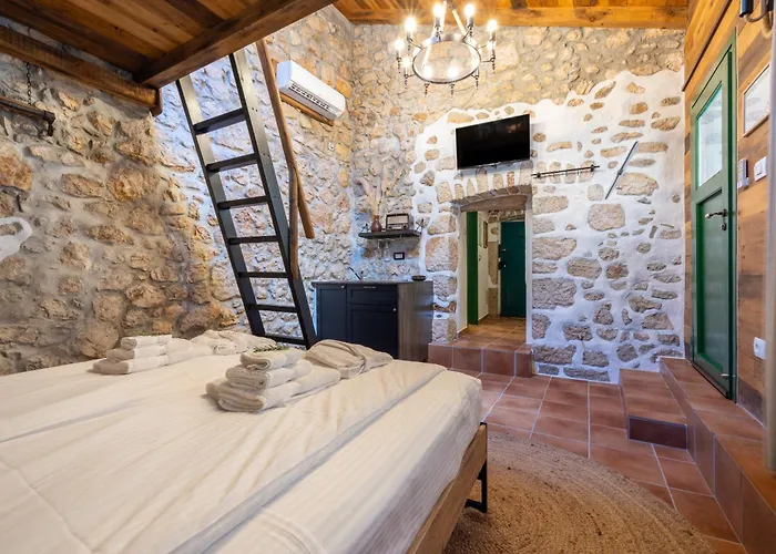 וילה Cocoon - Vacation With Heated Pool & Garden