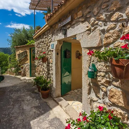 Cocoon - Vacation With Heated Pool & Garden * Bribir