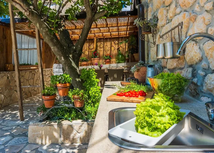 Cocoon - Vacation With Heated Pool & Garden * Bribir (Primorje-Gorski Kotar)