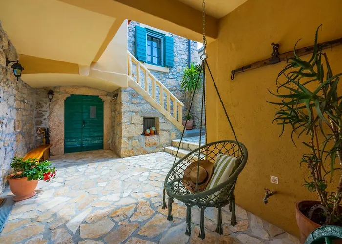 Cocoon - Vacation With Heated Pool & Garden Villa Bribir (Primorje-Gorski Kotar)