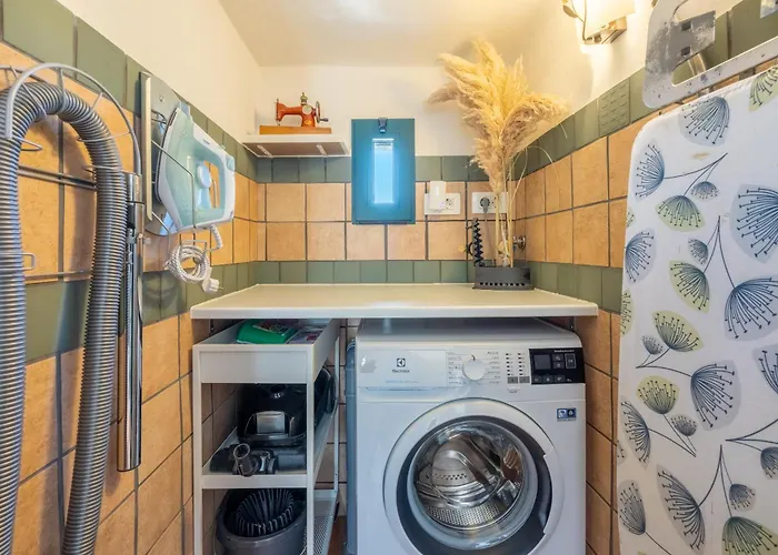 Cocoon - Vacation With Heated Pool & Garden Villa *